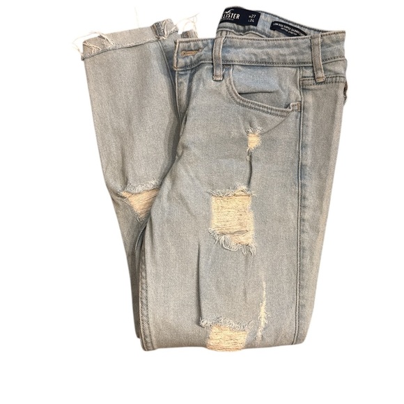 Distressed Women's Hollister Crop Jeans - Picture 5 of 5